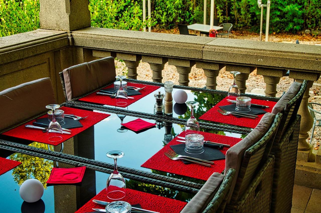Hotel Restaurant Le Colombier Remoulins Exterior photo