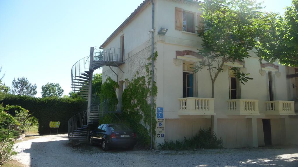 Hotel Restaurant Le Colombier Remoulins Exterior photo